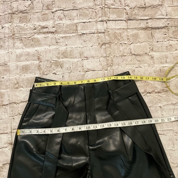 NWT ,fashion original design black faux leather shorts high waisted size … - Picture 14 of 16